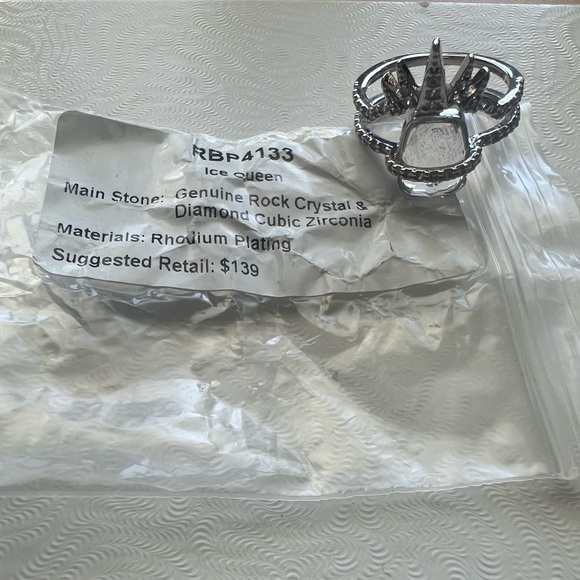 Ring Bomb| Genuine Rock Crystal & Diamond Cubic Zirconia - Picture 5 of 5